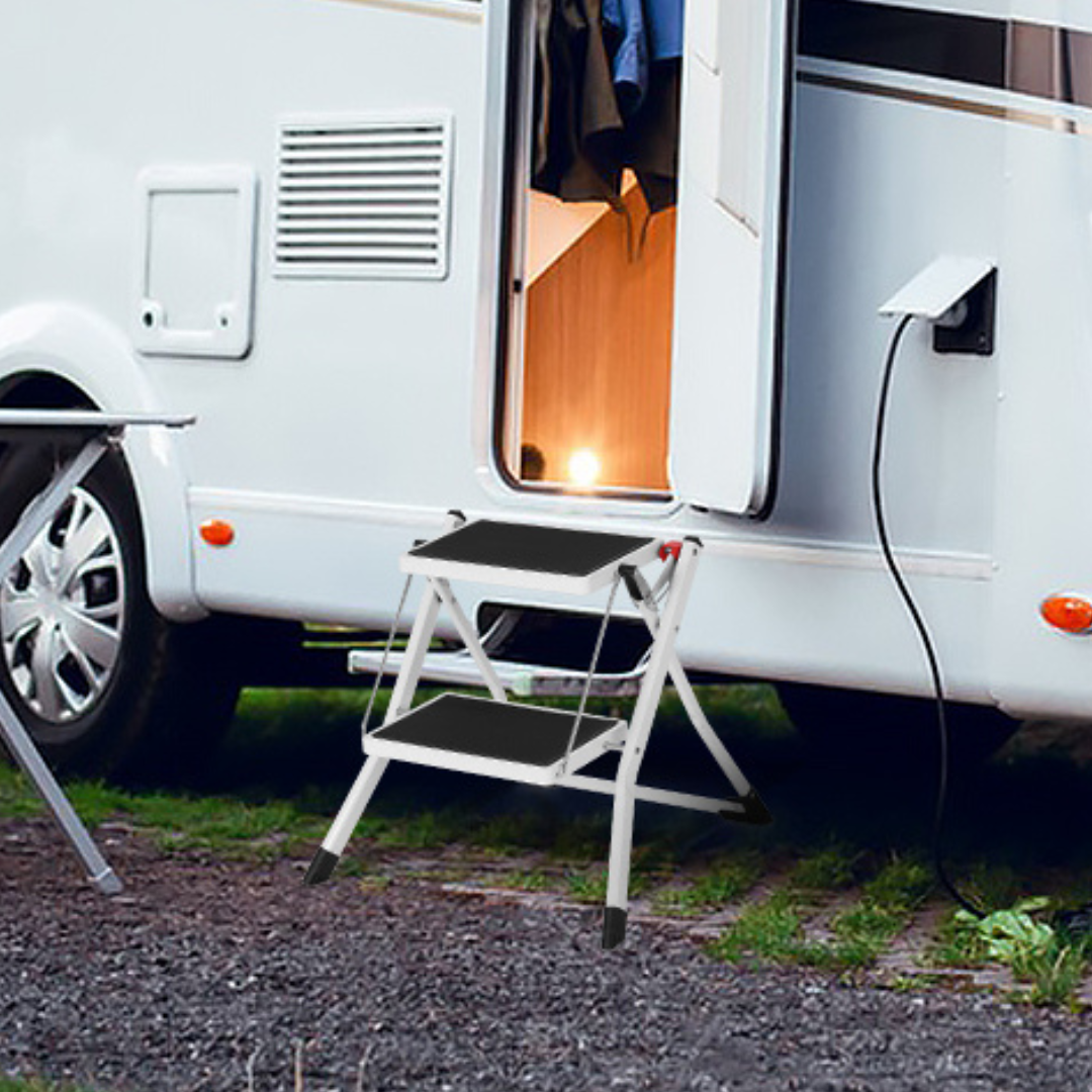 STEEL FOLDING STEP STOOL