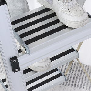 Anti-Slip and Wide Top StepFeatures tread on each step, so you're able to climb up the ladder with confidence. The standing platform features additional tread, along with a wide surface area, giving you a safer and stable experience than conventional ladders. Pedal size: 28x18cm.